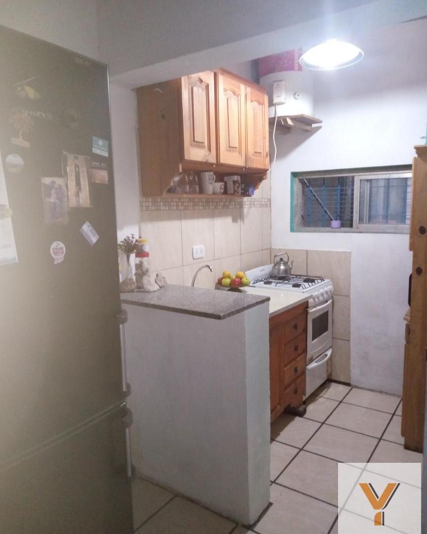 Foto de Casa en venta - 2 Dormitorios 1 Baño - 86Mts2 - Villa Parque Sicardi, imagen 5