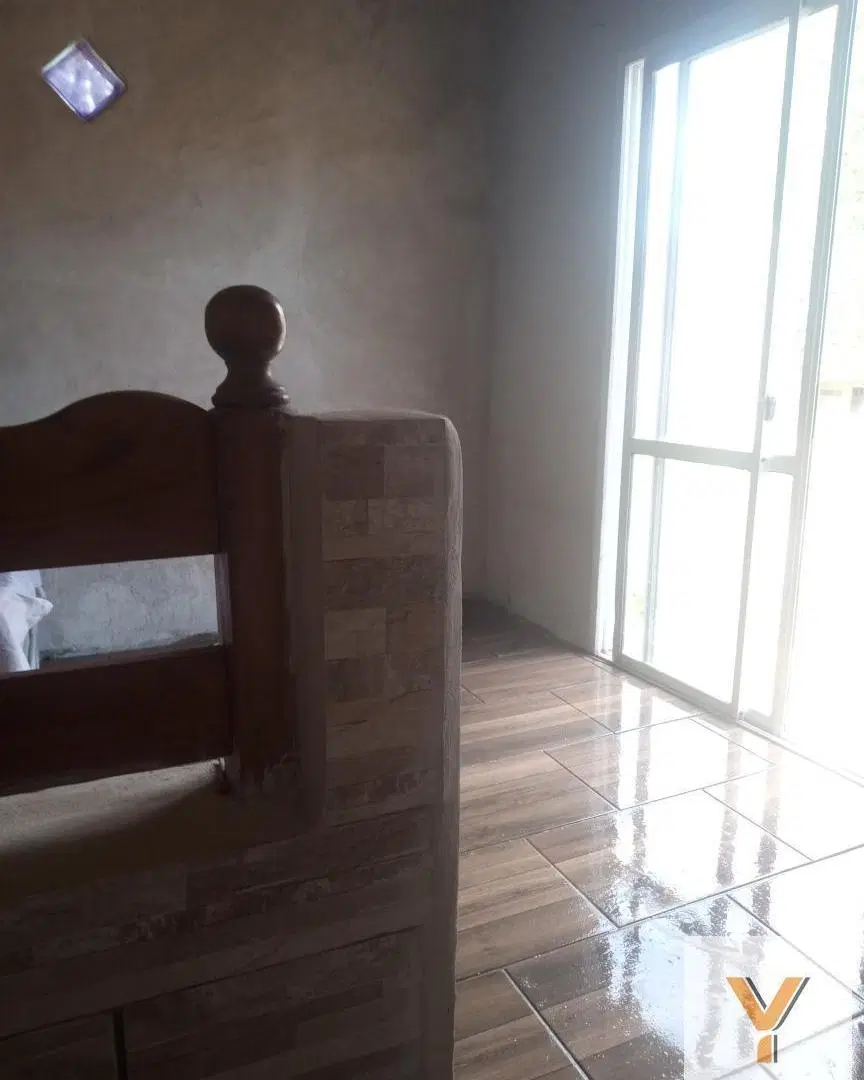 Casa en venta - 2 Dormitorios 1 Baño - 86Mts2 - Villa Parque Sicardi 4