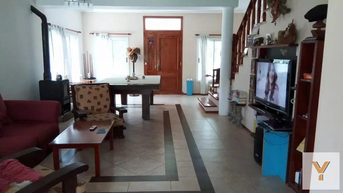 Casa en venta - 5 dormitorios 5 baños 2 cocheras - 3500mts2 - Coronel Brandsen 5