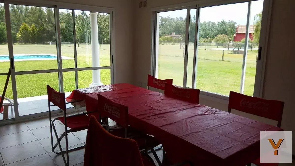Casa en venta - 5 dormitorios 5 baños 2 cocheras - 3500mts2 - Coronel Brandsen 8