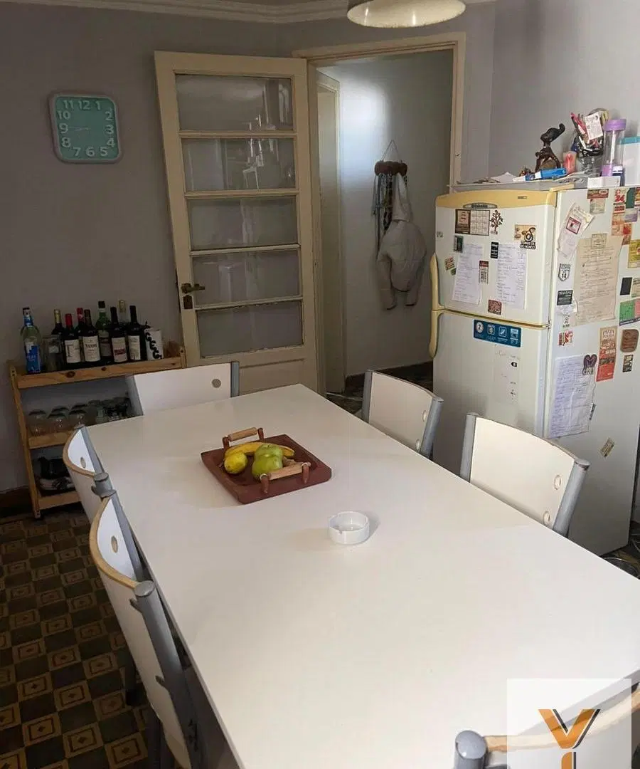 Venta en block: Casa en venta - 3 Dormitorios 1 Baño   2 Locales de 20 y 40 m2   depto en PB- Tandil 2