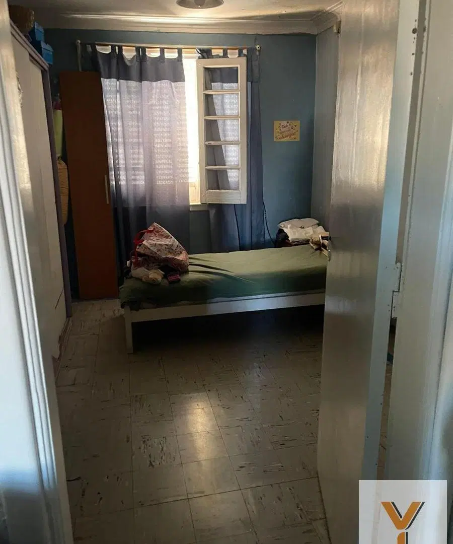 Venta en block: Casa en venta - 3 Dormitorios 1 Baño   2 Locales de 20 y 40 m2   depto en PB- Tandil 3