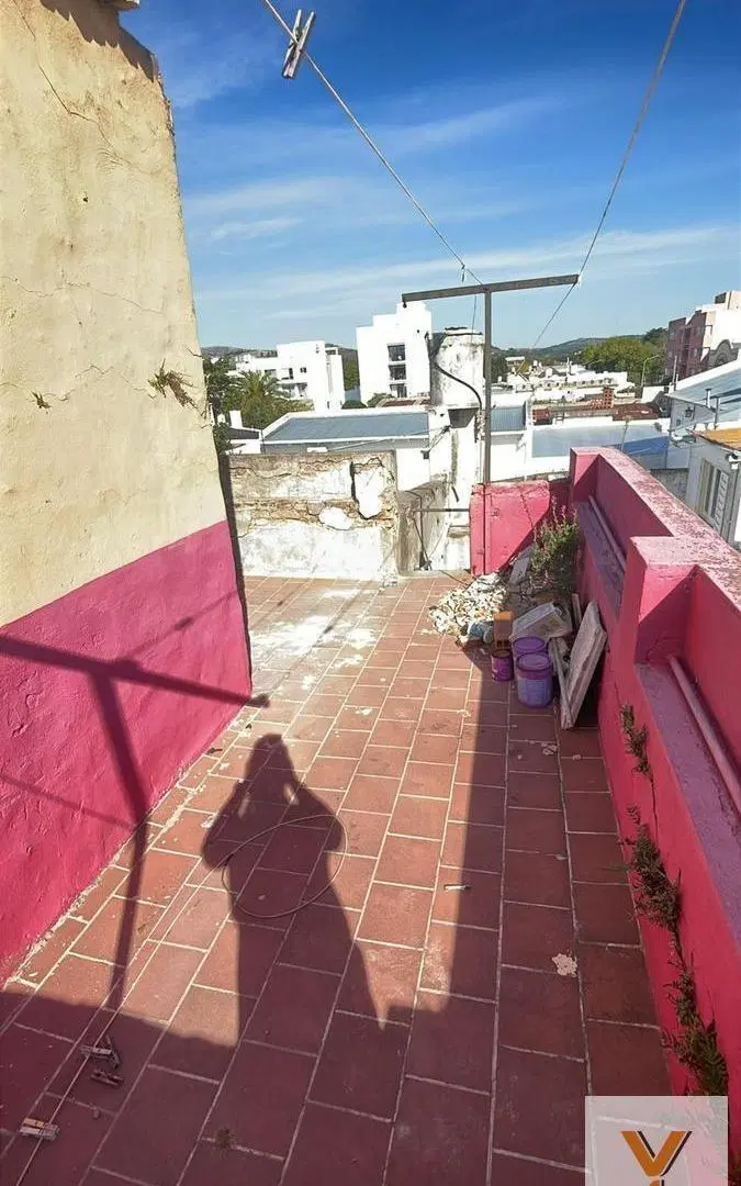 Venta en block: Casa en venta - 3 Dormitorios 1 Baño   2 Locales de 20 y 40 m2   depto en PB- Tandil 8
