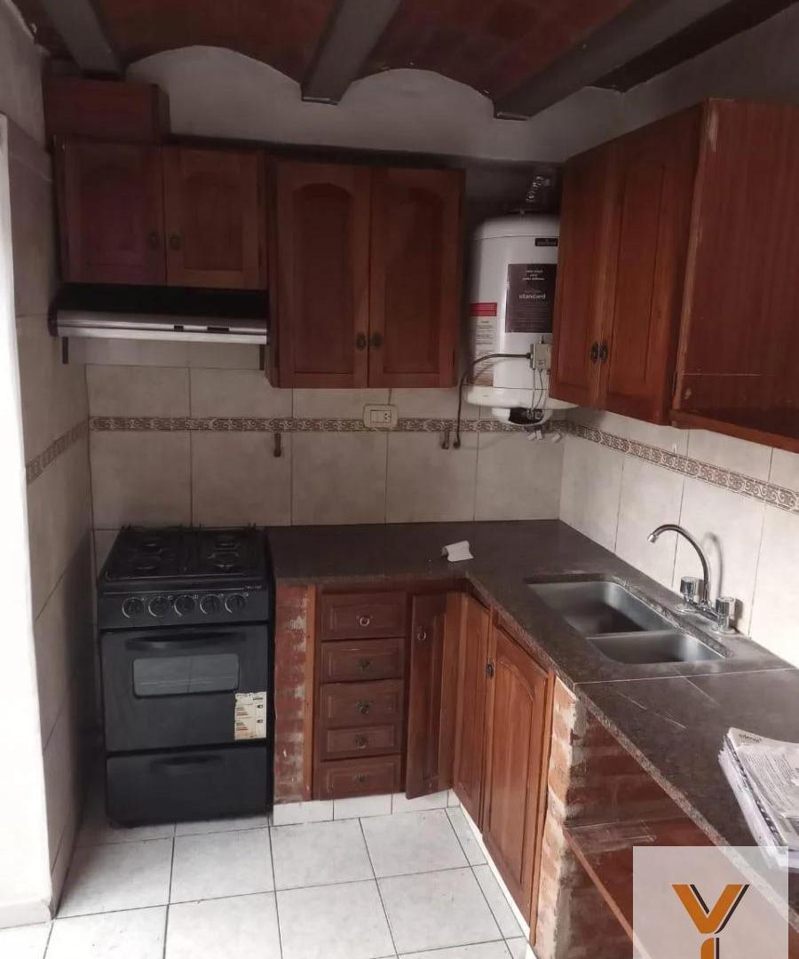 Foto de Dúplex en venta - 2 Dormitorios 1 Baño - Cochera - 62Mts2 - San Miguel, imagen 1
