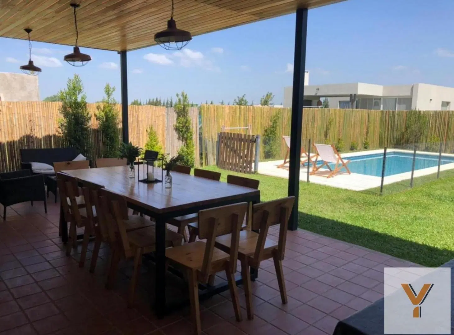 Casa en venta - 3 Dormitorios 4 Baños - Tigre 2