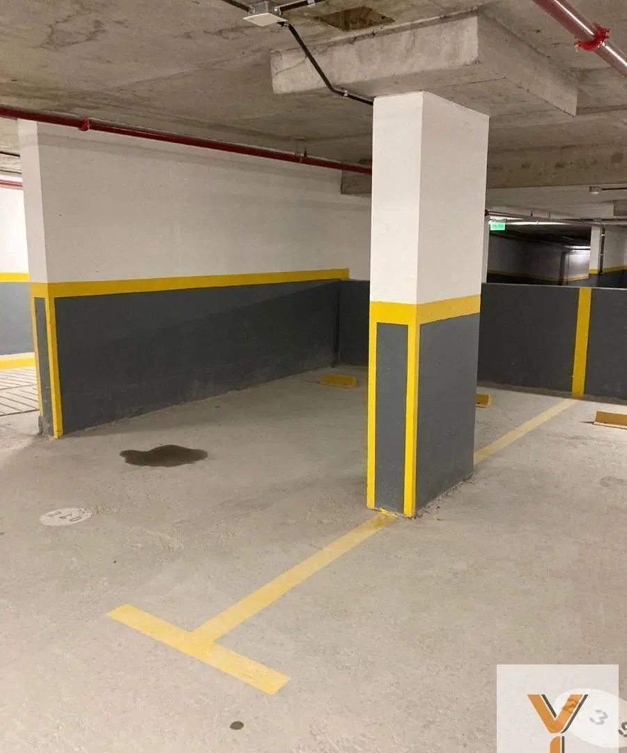 Cochera en venta - 12Mts2 - Almagro 8