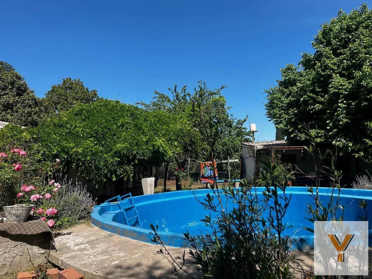 Foto de Casa en venta - 5 Dormitorios 3 Baños - Gonzalez Catan, imagen 3