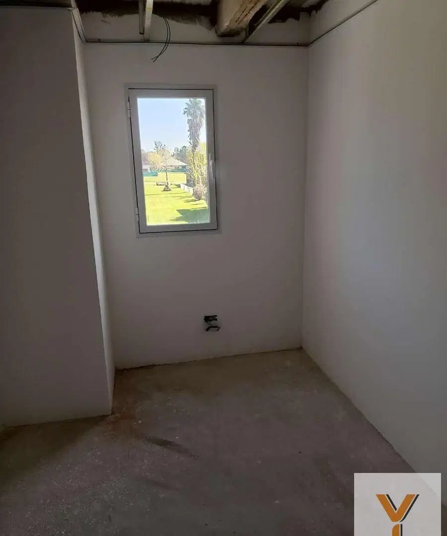 Casa en venta - 3 Dormitorios 3 Baños - 227Mts2 - Pilar 5