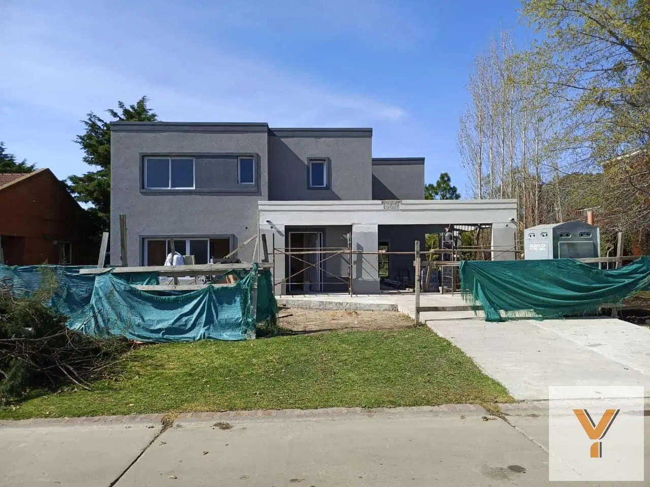 Casa en venta - 3 Dormitorios 3 Baños - 227Mts2 - Pilar 4