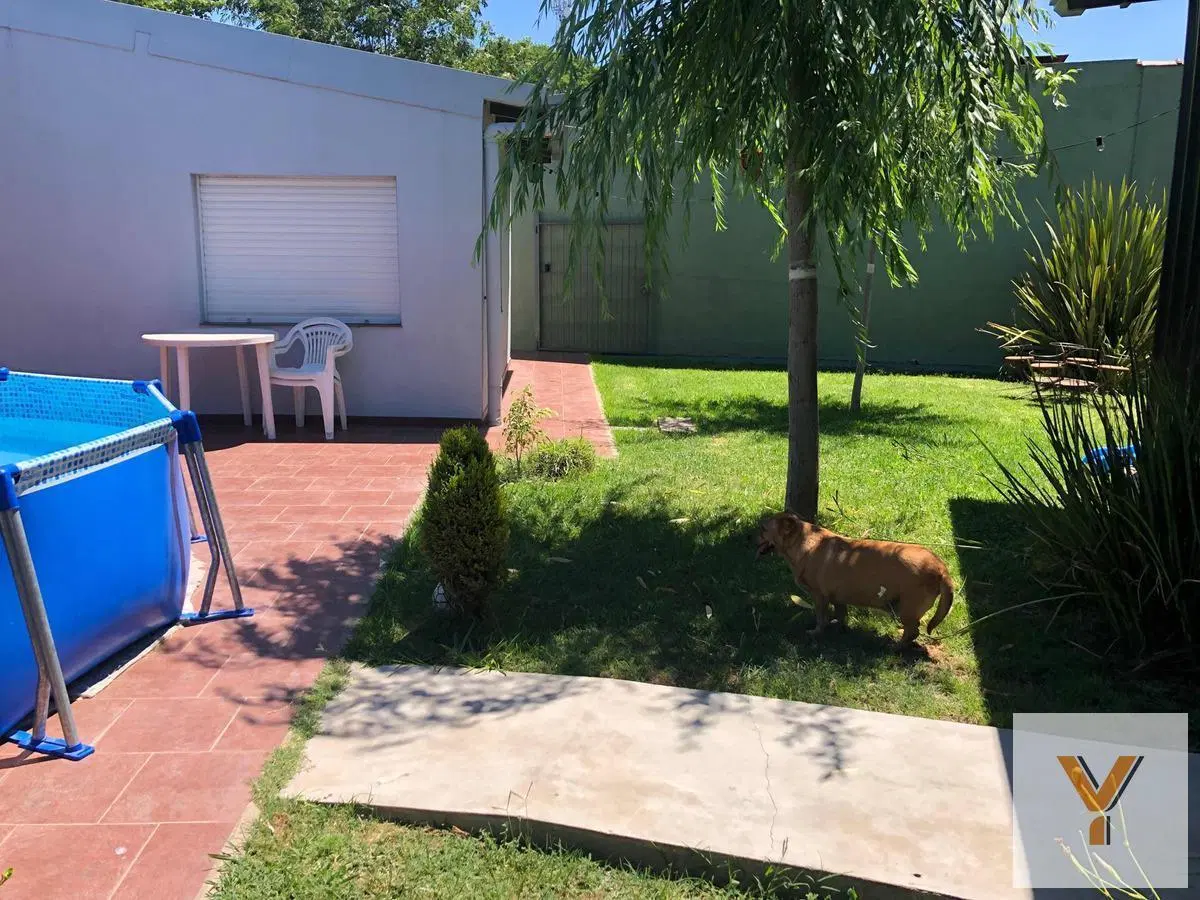 Casa en venta - 2 Dormitorios 1 Baño - 450Mts2 - Merlo Oeste 8