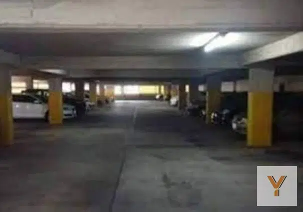 Cochera en venta - 12Mts2 - Avellaneda 5