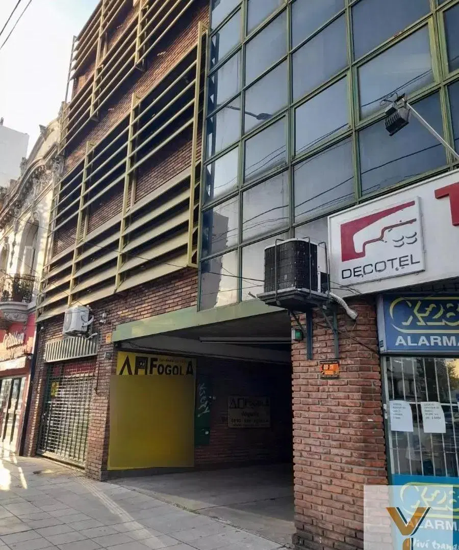 Cochera en venta - 12Mts2 - Avellaneda 3