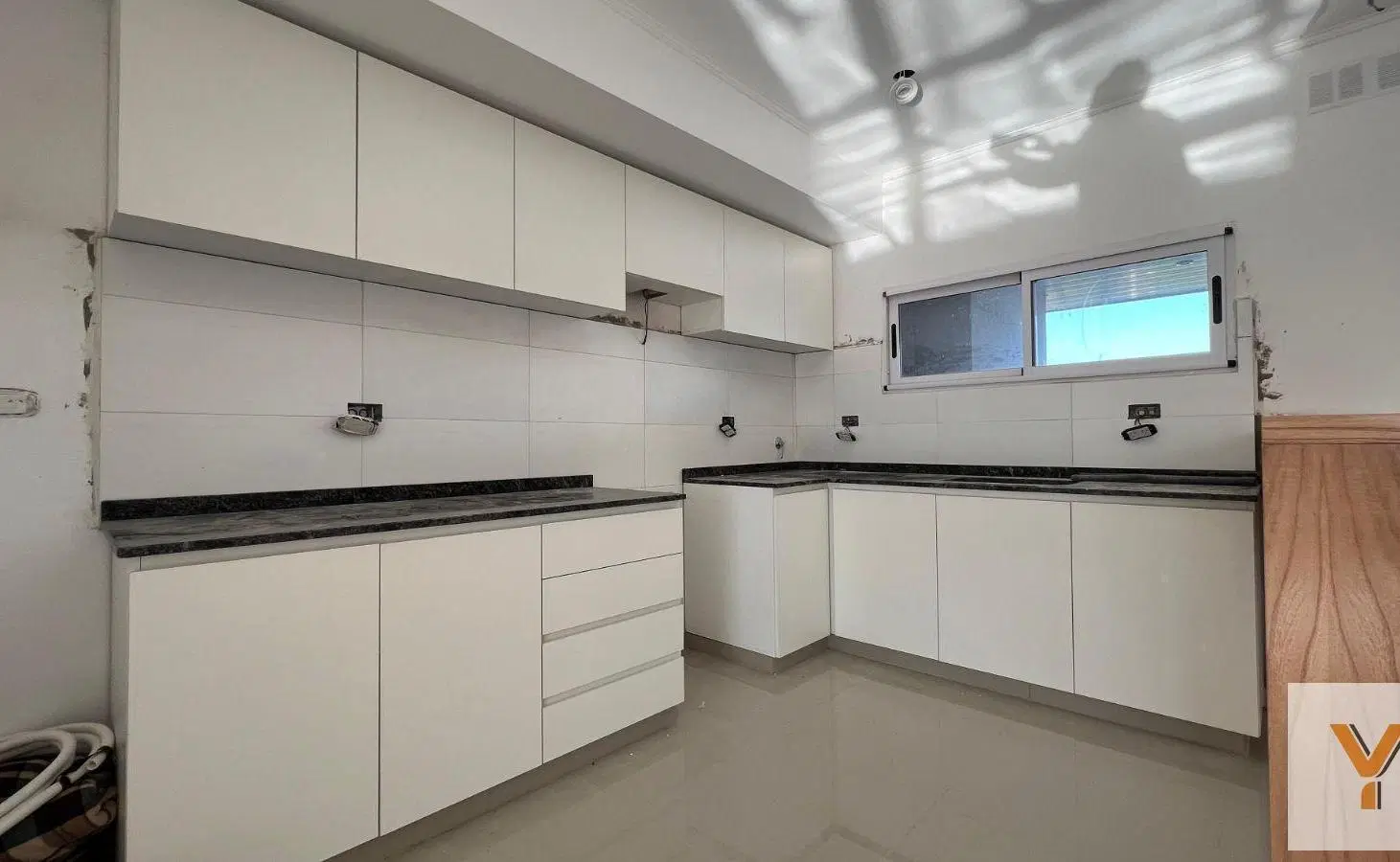 PH en venta - 3 Dormitorios 2 Baños - Mercedes 2