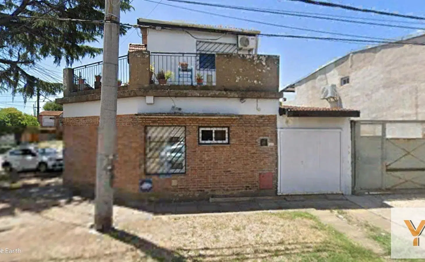 Casa en venta - 3 Dormitorios 1 Baño 2 Cocheras - 140mts2 - Ituzaingó 5