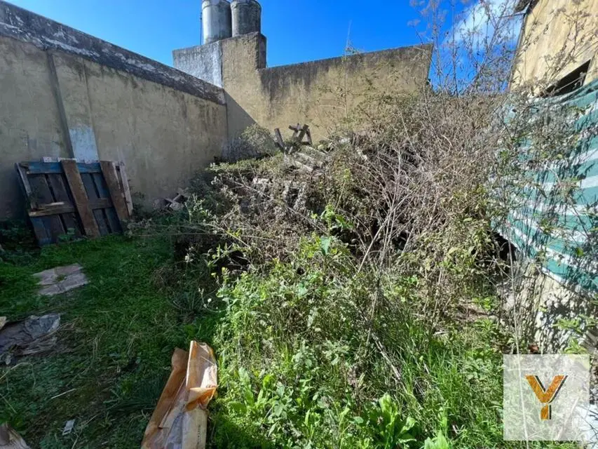 Depósito en venta - 1 Oficina 1 Baño - 300Mts2 - La Plata 5