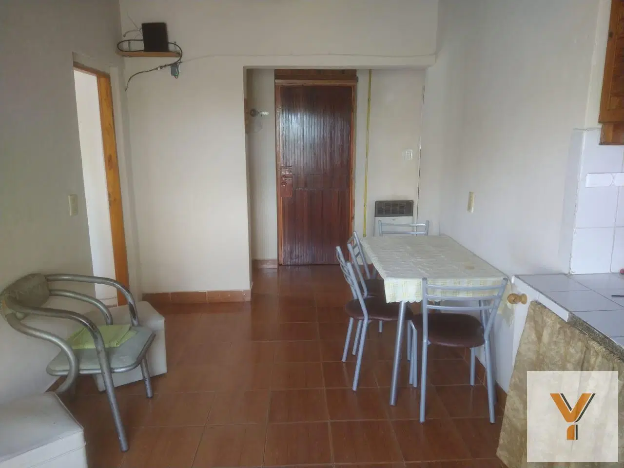 PH en venta - 4 Dormitorios 2 Baños - Cochera - La Plata 3