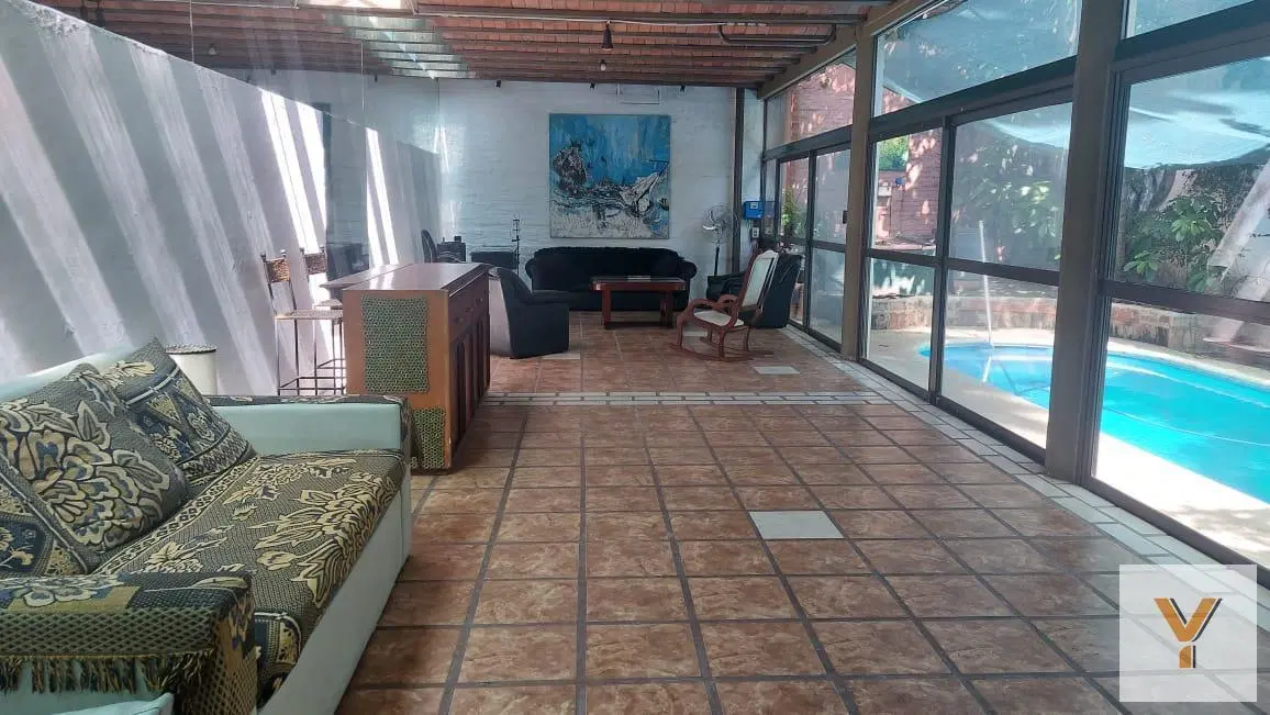 Casa en alquiler - 4 Dormitorios 4 Baños - Cochera - 200Mts2 - Constitución 8