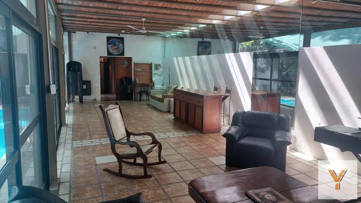 Casa en alquiler - 4 Dormitorios 4 Baños - Cochera - 200Mts2 - Constitución 2