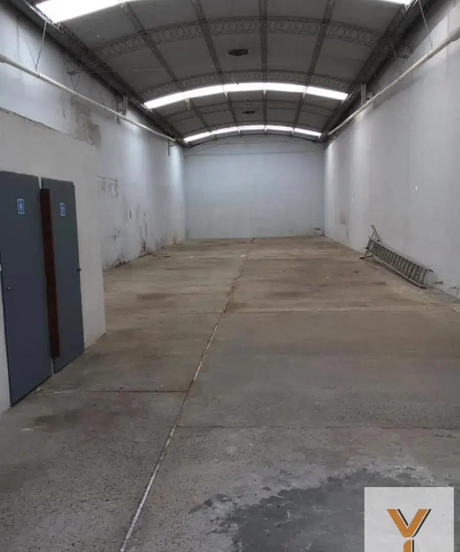 Depósito en Alquiler - Monoambiente 3 Baños - 280mts - Parque Chacabuco 1