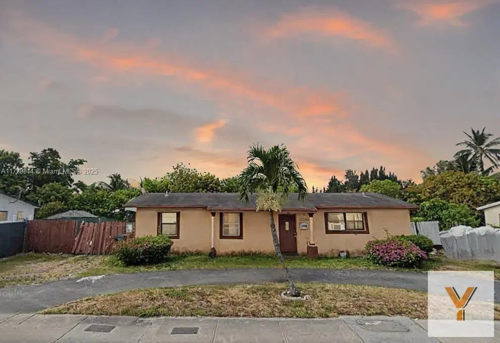 Casa en venta - 3 Dormitorios 1 Baño - Miami 5