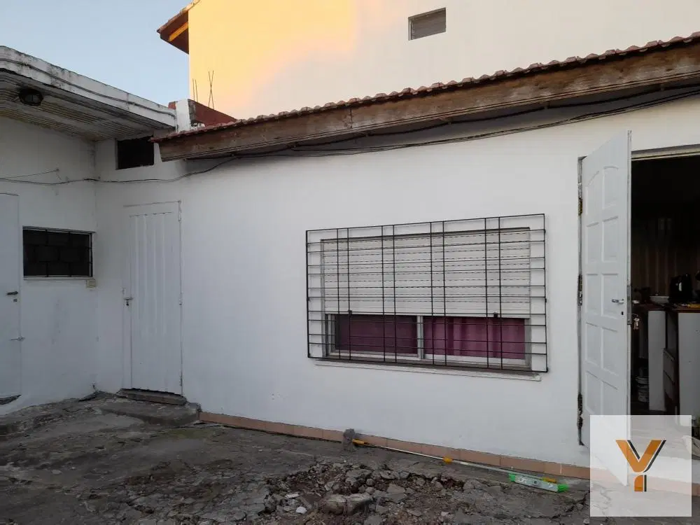 Casa en venta - 8 Dormitorios 7 Baños - Cocheras - 600Mts2 - Ezpeleta 5