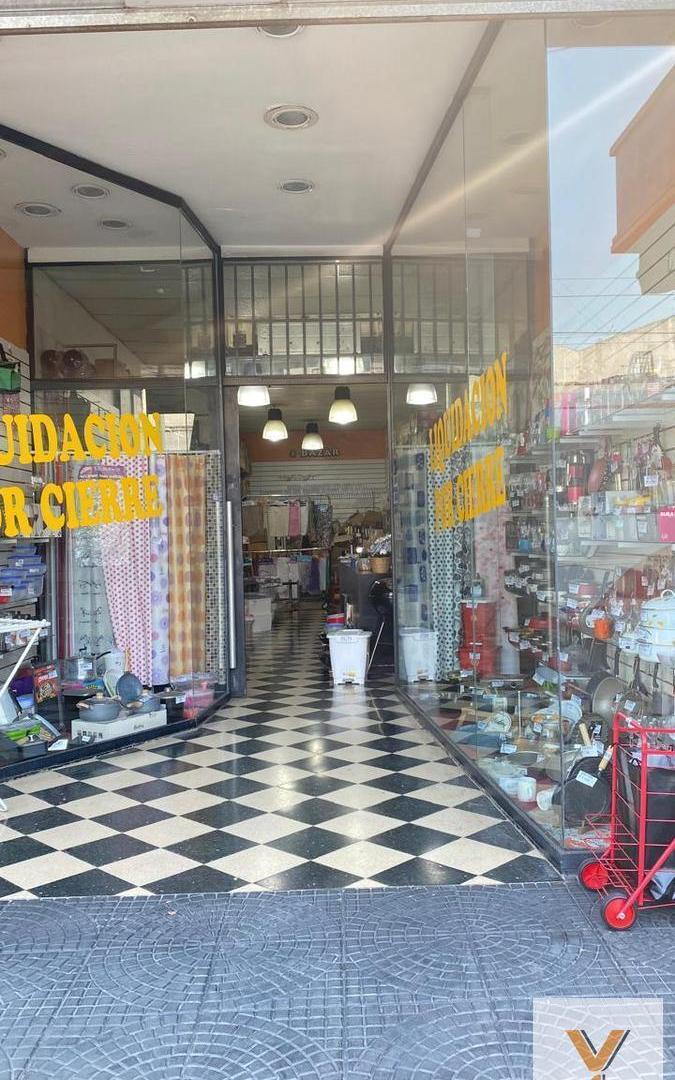 Foto de Local en Alquiler - Monoambiente 1 Baño - 68mts - Flores, imagen 5