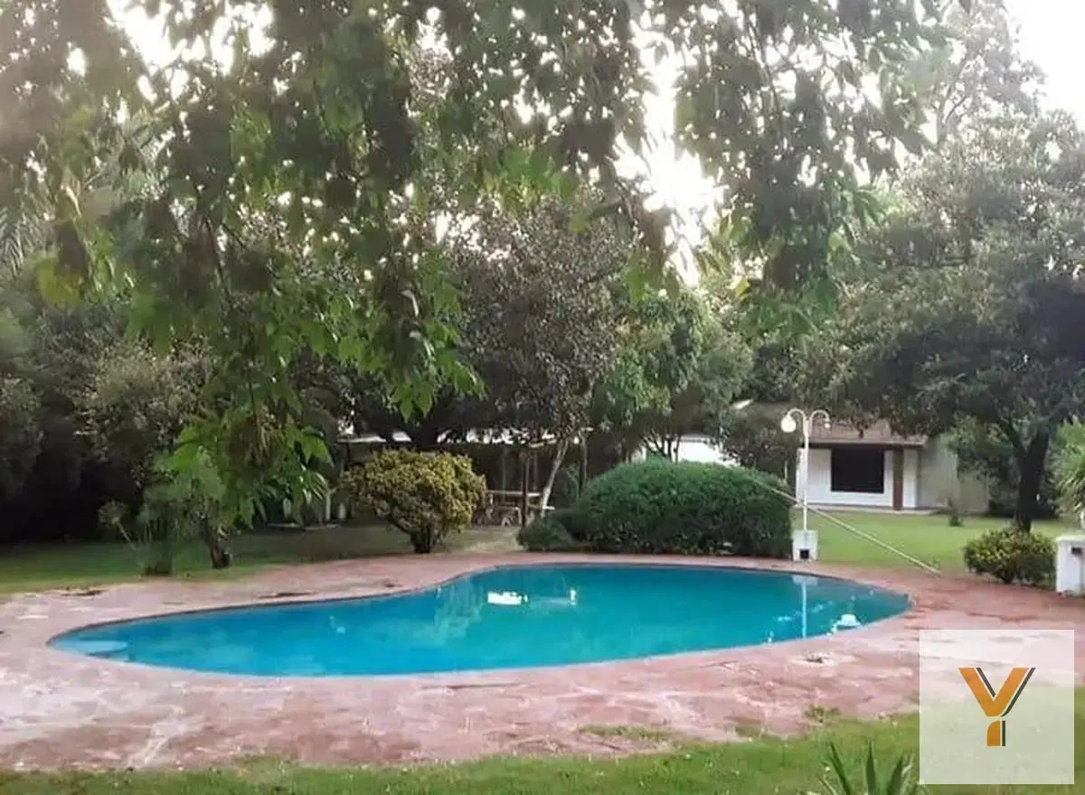 Casa en venta - 3 Dormitorios 2 Baños - 4.540Mts2 - Moreno 4