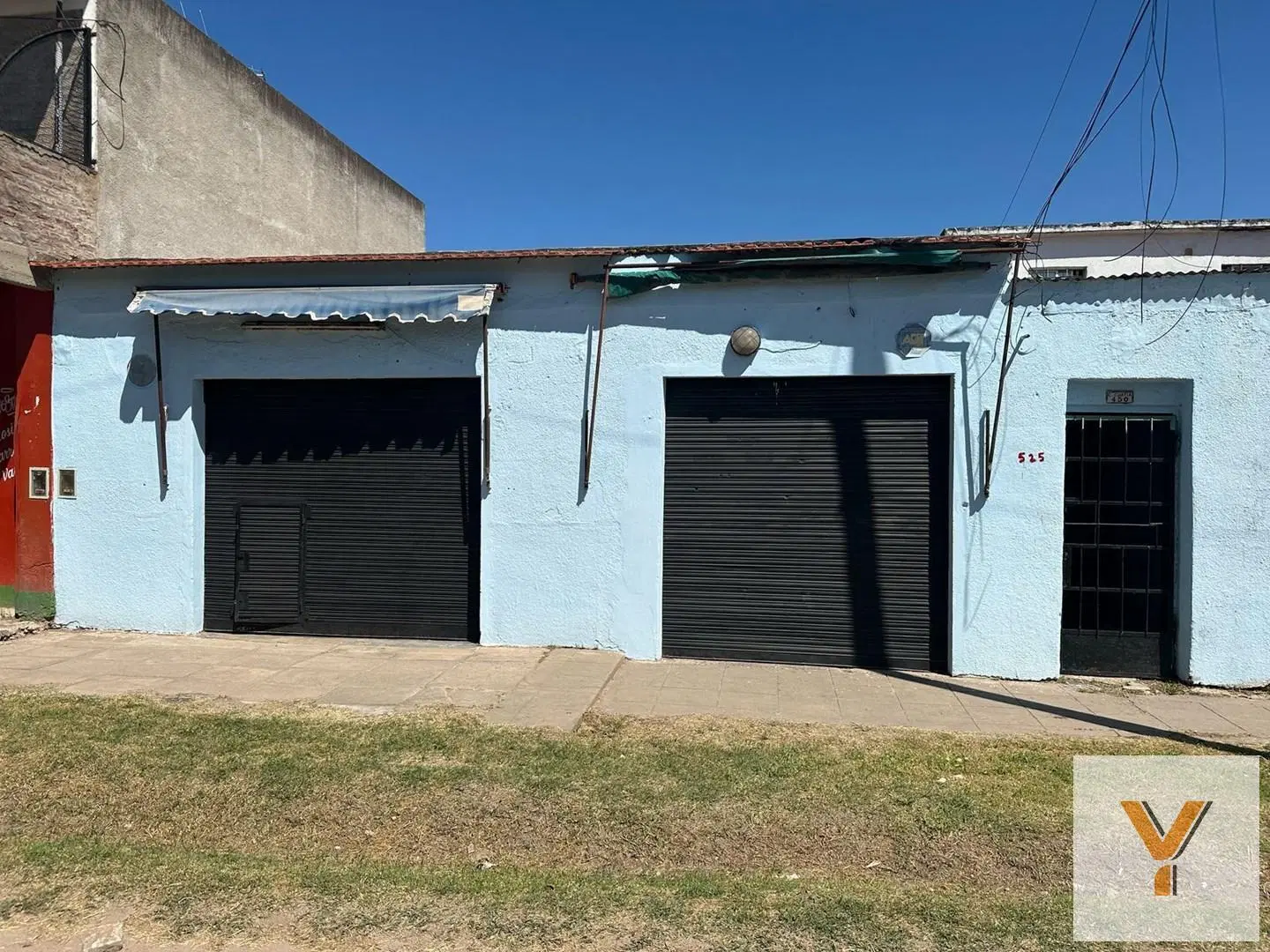 Locales Comerciales en venta - 300Mts2 - Merlo 2