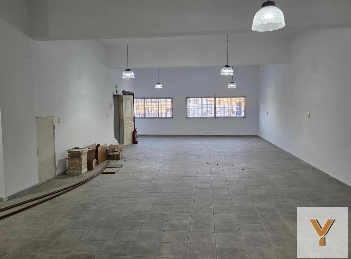 Foto de Oficina en Alquiler - Monoambiente 1 Baño - 156mts - Pompeya, imagen 5