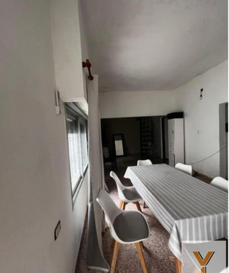 Casa en venta - 6 Dormitorios 3 Baños - Cochera - 500Mts2 - Billinghurst 8