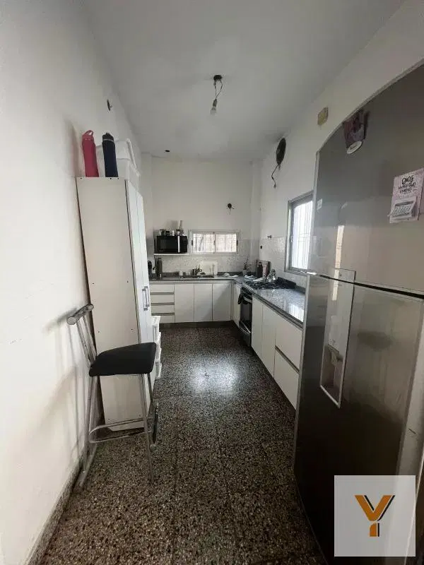 Casa en venta - 6 Dormitorios 3 Baños - Cochera - 500Mts2 - Billinghurst 4