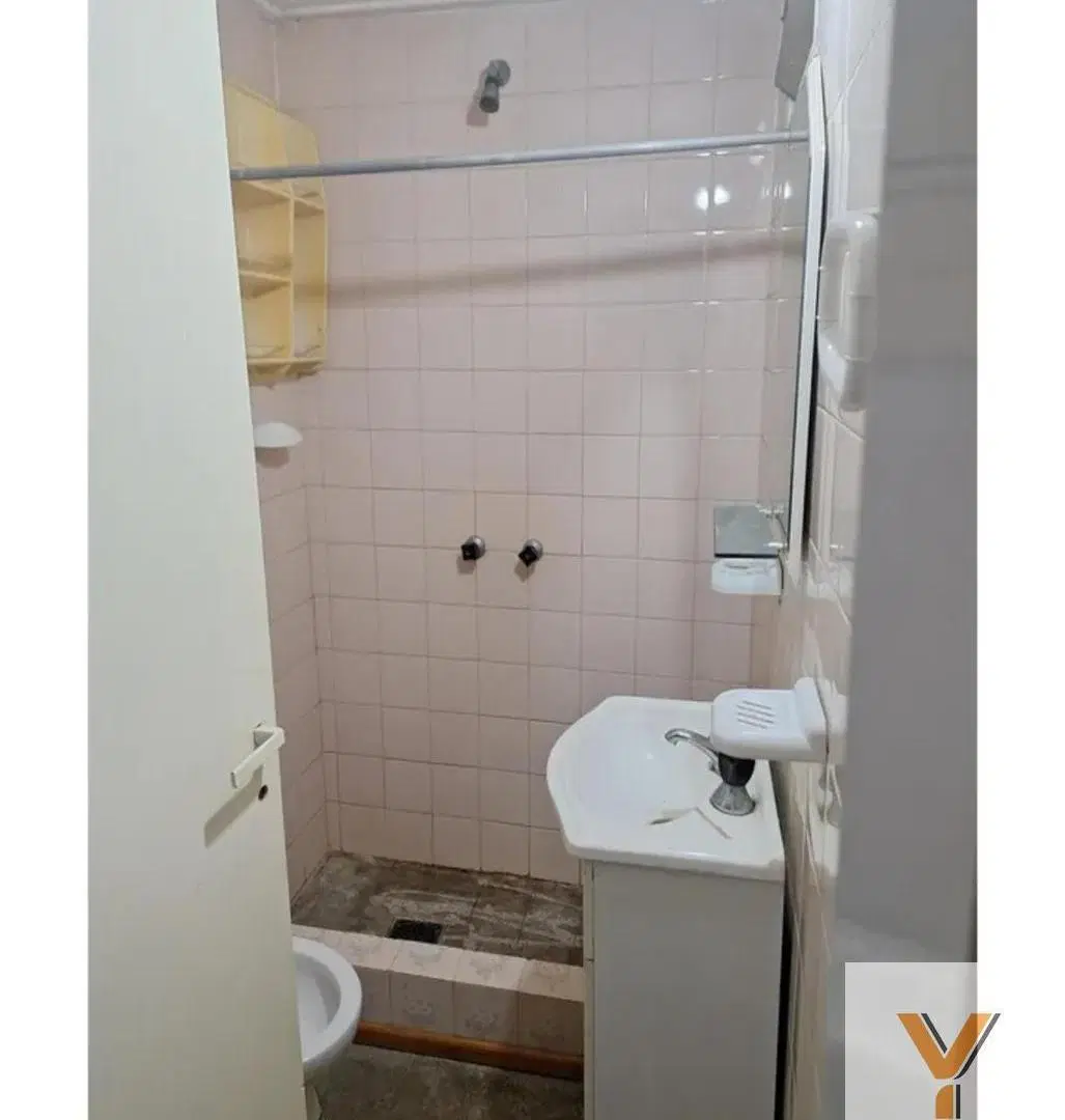 Casa en Venta - 4 Dormitorios 2 Baños - 450mts - Mar Del Tuyu 3