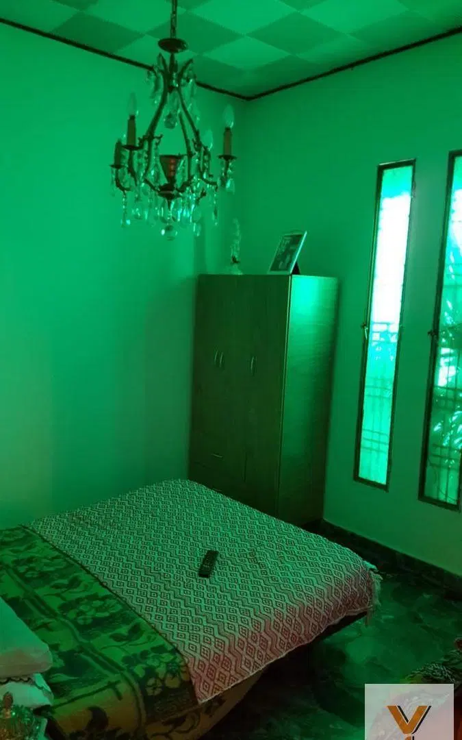 Casa en venta - 2 Dormitorios 2 Baños - 200Mts2 - Liniers 4