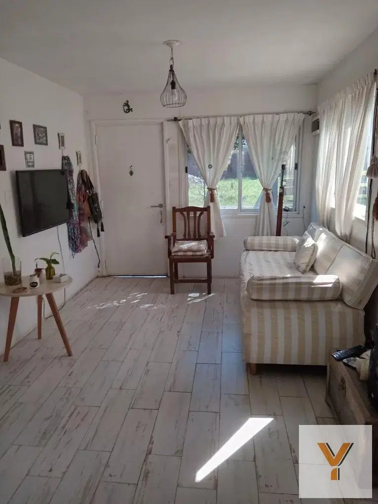 Casa en venta - 2 Dormitorios 1 Baño - Cochera - 477Mts2 - Longchamps, Almirante Brown 4
