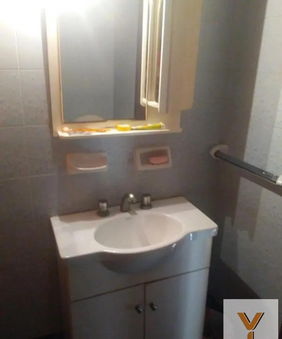 Casa en venta - 4 Dormitorios 3 Baños - Cochera - 300Mts2 - Cañuelas 3