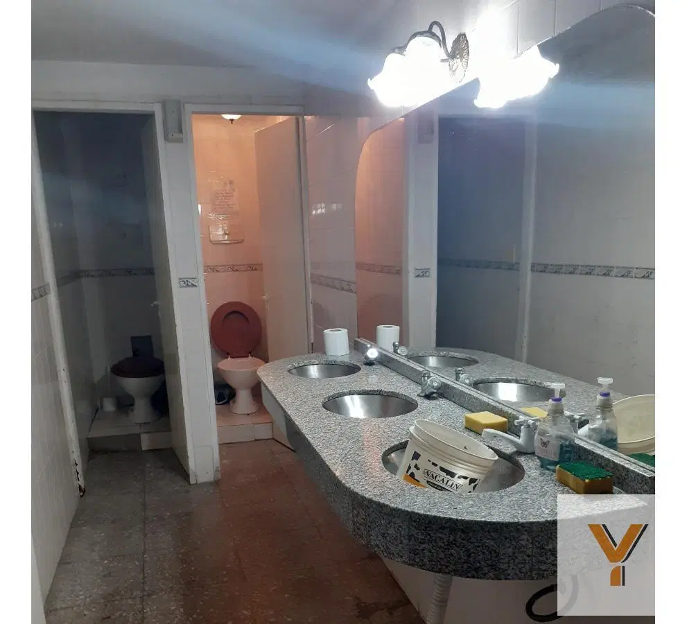 Local en venta - 4 Baños - 490Mts2 - El Palomar 4