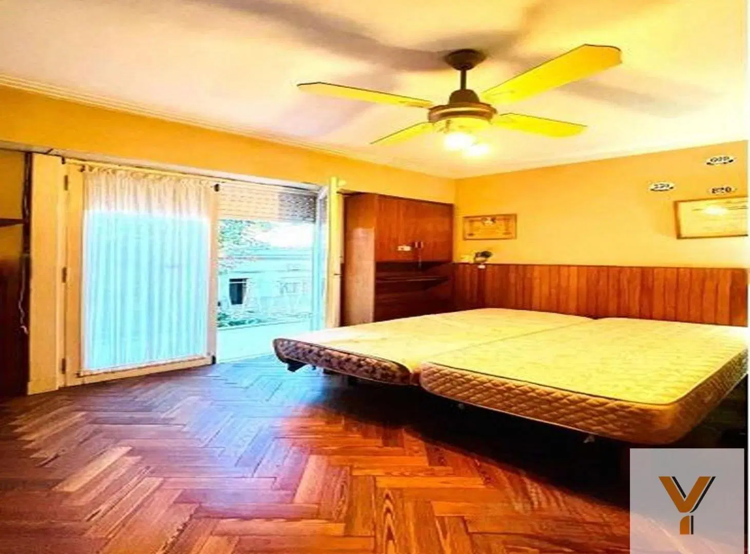Casa en venta - 4 Dormitorios 2 Baños - 314Mts2 - General Belgrano 4