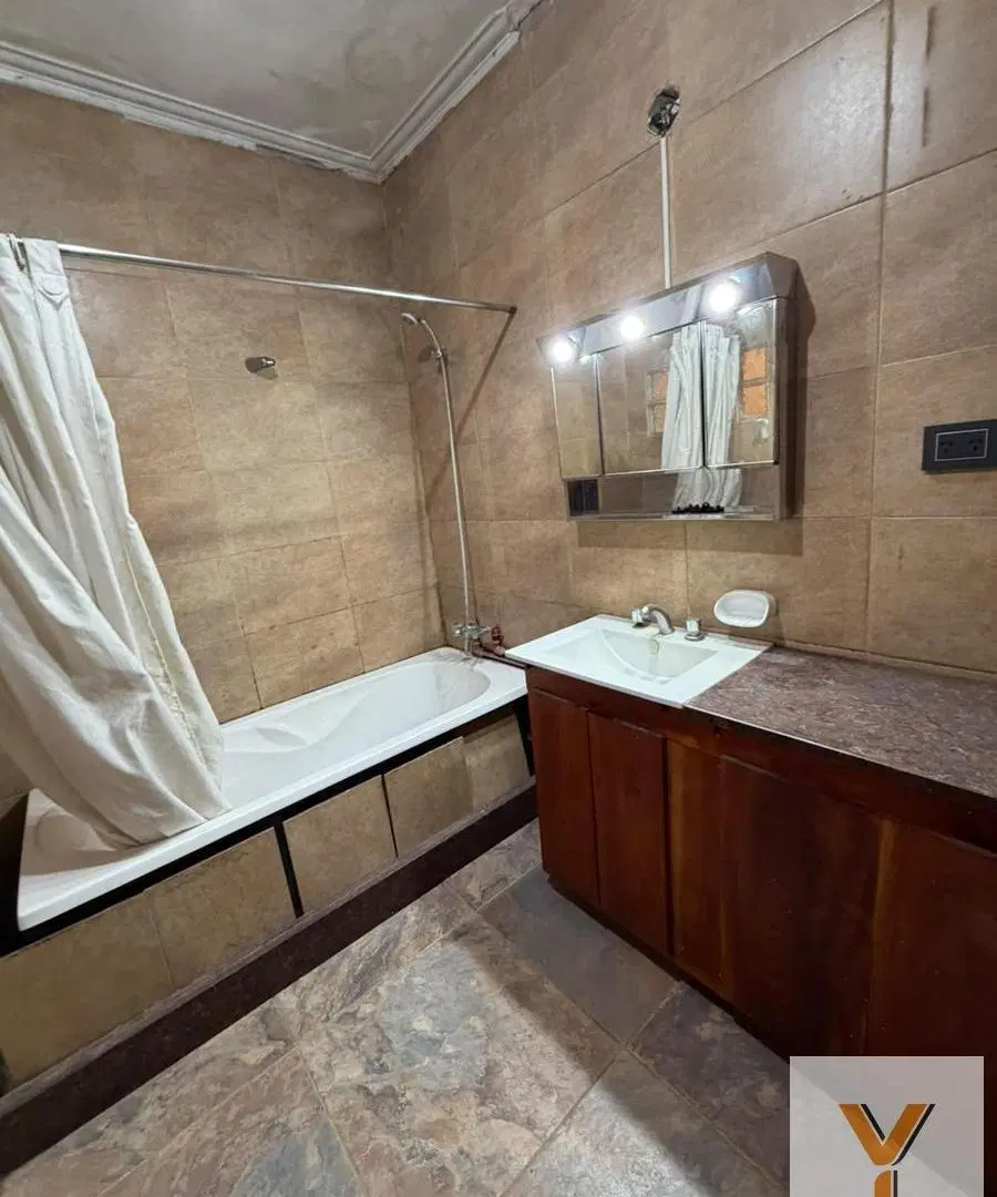 Casa en Alquiler - 2 Dormitorios 2 Baños - 400mts - La Plata 1