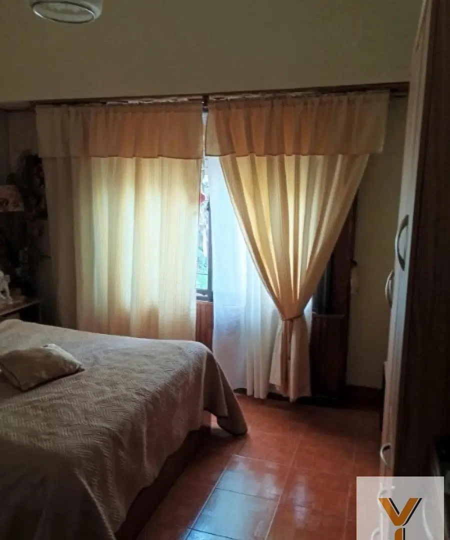 Casa en Venta - 3 Dormitorios 2 Baños - 230mts - Mar Del Plata 2