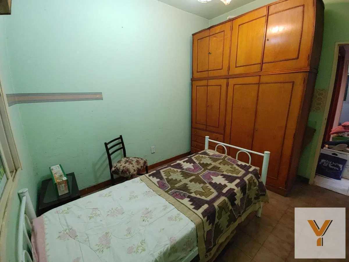 Casa en Venta - 3 Dormitorios 2 Baños - 210mts - Quilmes 3