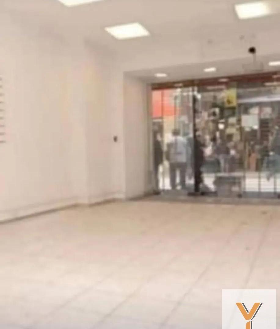 Foto de Local en Alquiler - 3 Baños - 200mts - San Nicolás, imagen 2