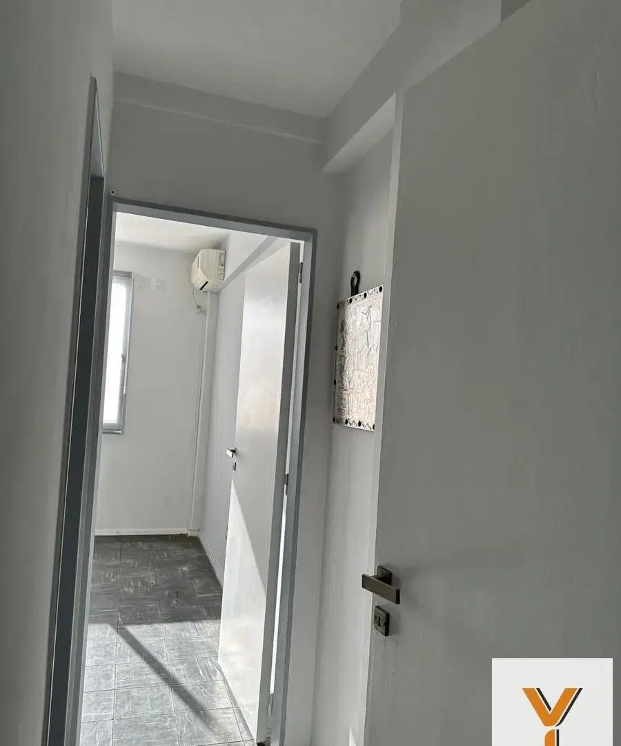 Oficina en Alquiler - 1 Baño - 22mts - Balvanera 8