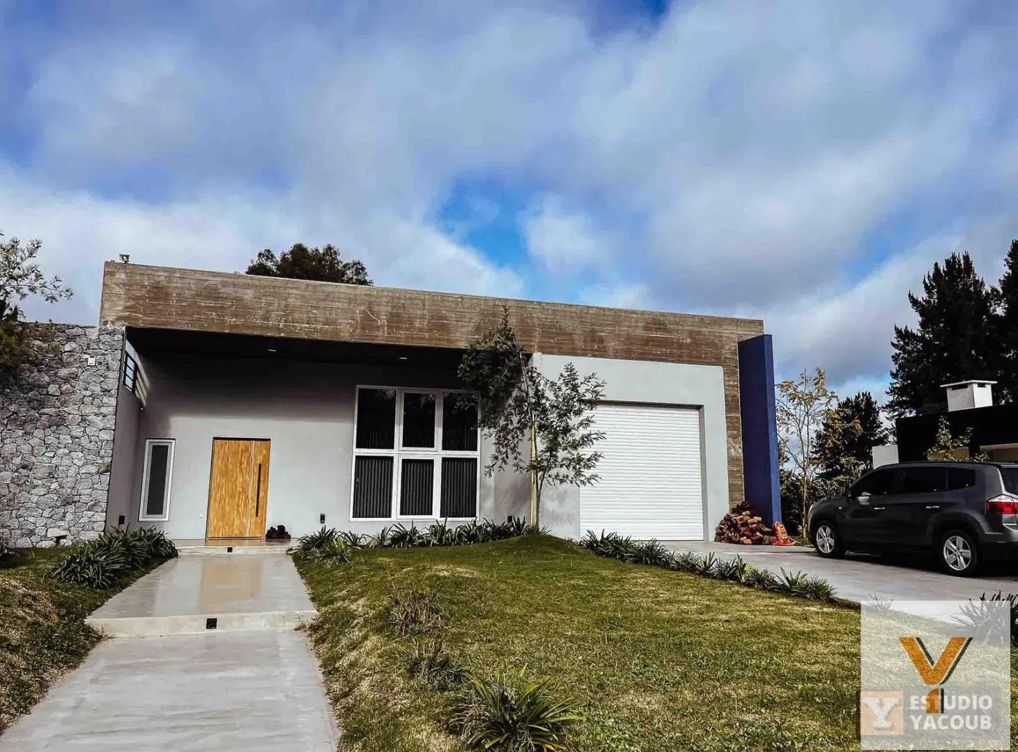 Casa en venta - 3 Dormitorios 3 Baños - Cochera - 1.217,78Mts2 - La Plata 1