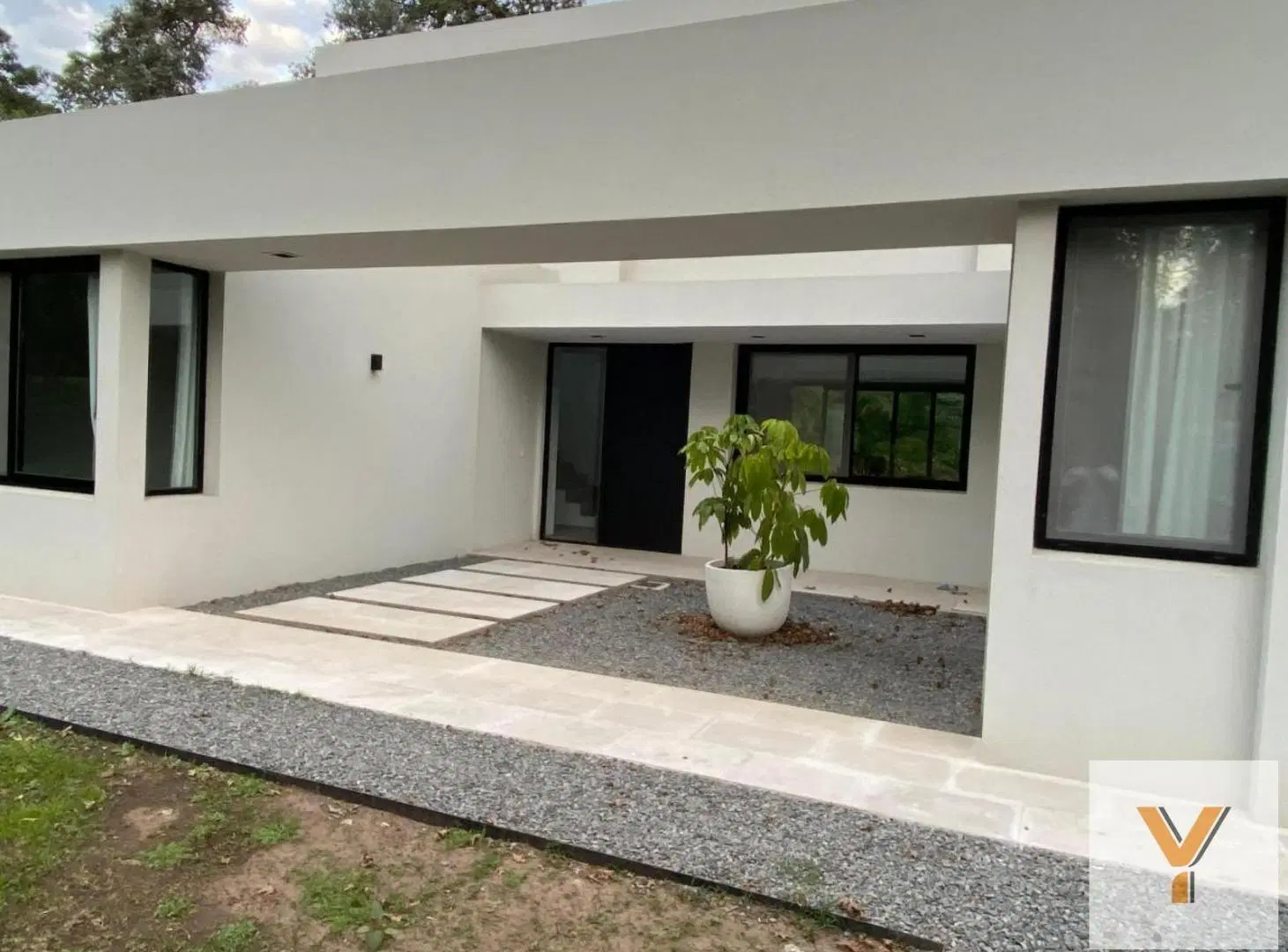 Casa en Alquiler - 4 Dormitorios 4 Baños - 350mts - Jose Clemente Paz 3
