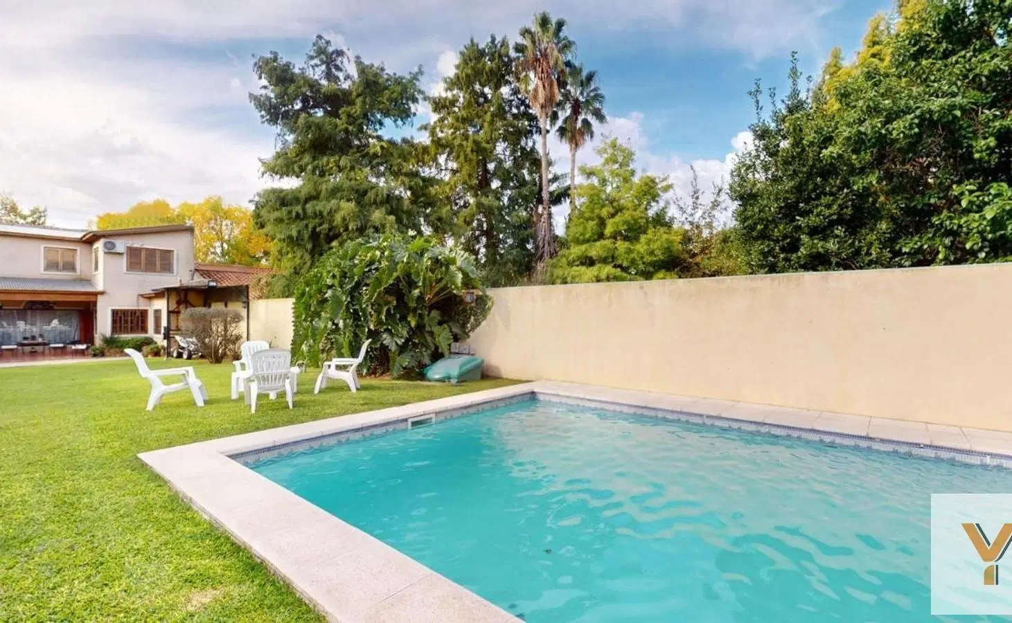Casa en Venta - 4 Dormitorios 2 Baños - 658.2mts - La Plata - City Bell 1