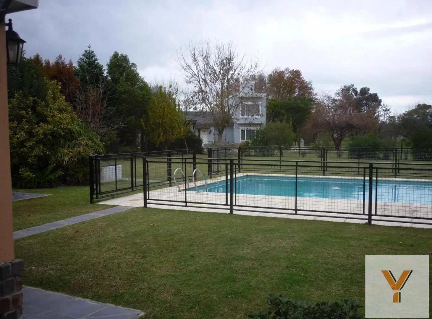 Casa en venta - 3 Dormitorios 3 Baños - Presidente Perón 2