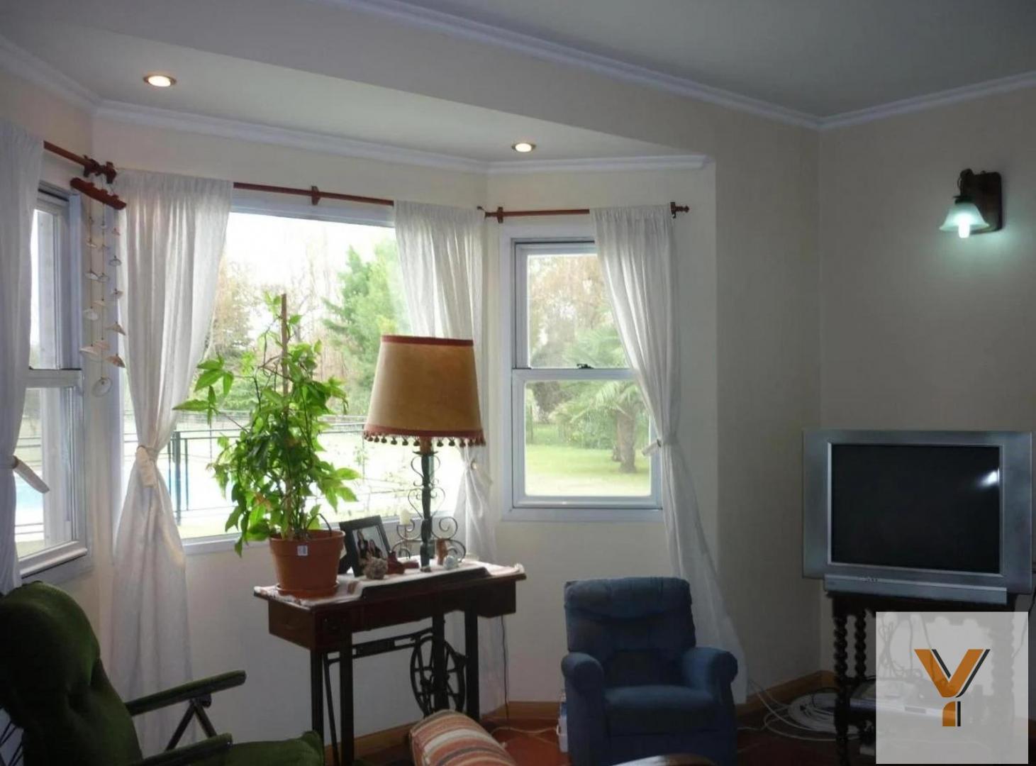 Foto de Casa en venta - 3 Dormitorios 3 Baños - Presidente Perón, imagen 4