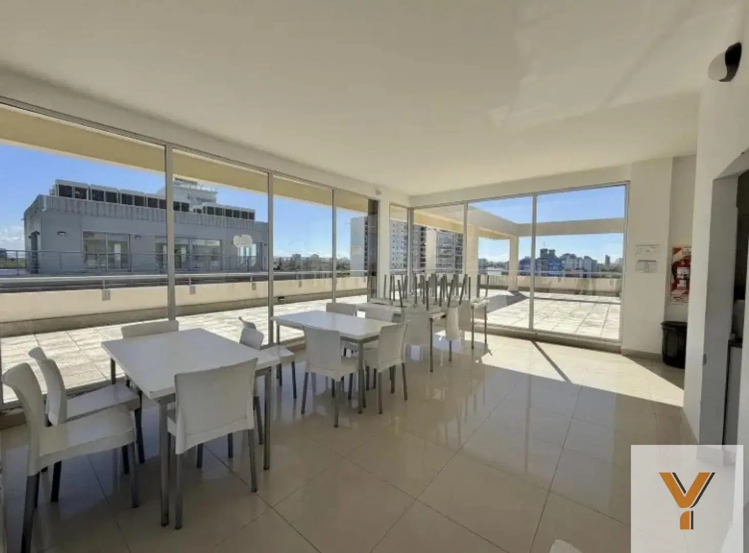 Oficina en Alquiler - 2 Baños - 220mts - Vicente López 5