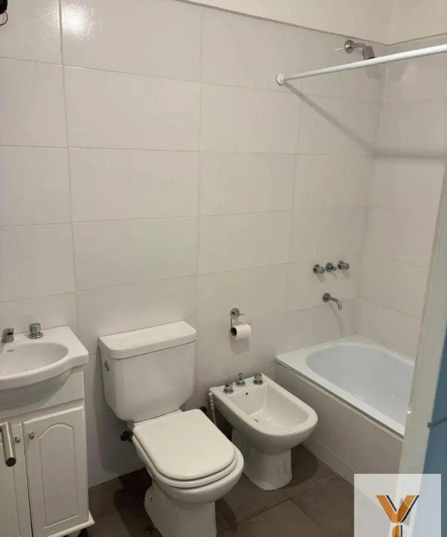 Departamento en Alquiler - Monoambiente 1 Baño - 70mts - Monte Castro 8