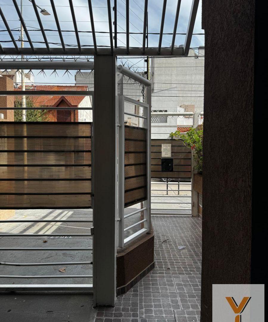 Foto de Departamento en Venta - 1 Dormitorio 1 Baño - 35mts - Tres De Febrero, imagen 2